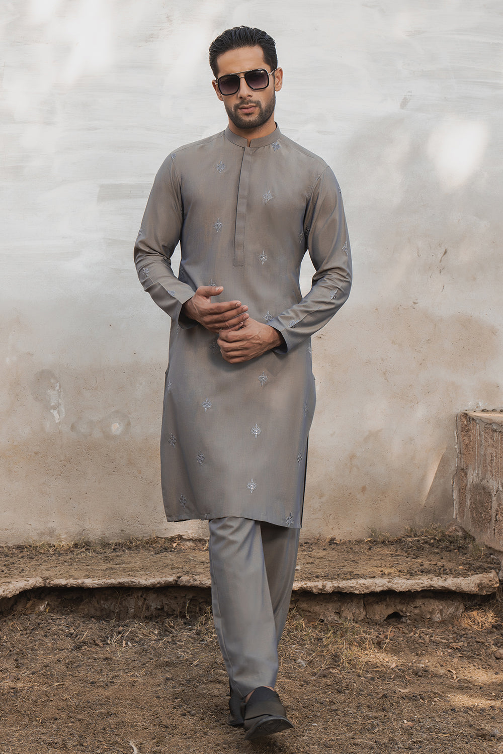 TAUPE GOLD EMBROIDERED KURTA PAJAMA