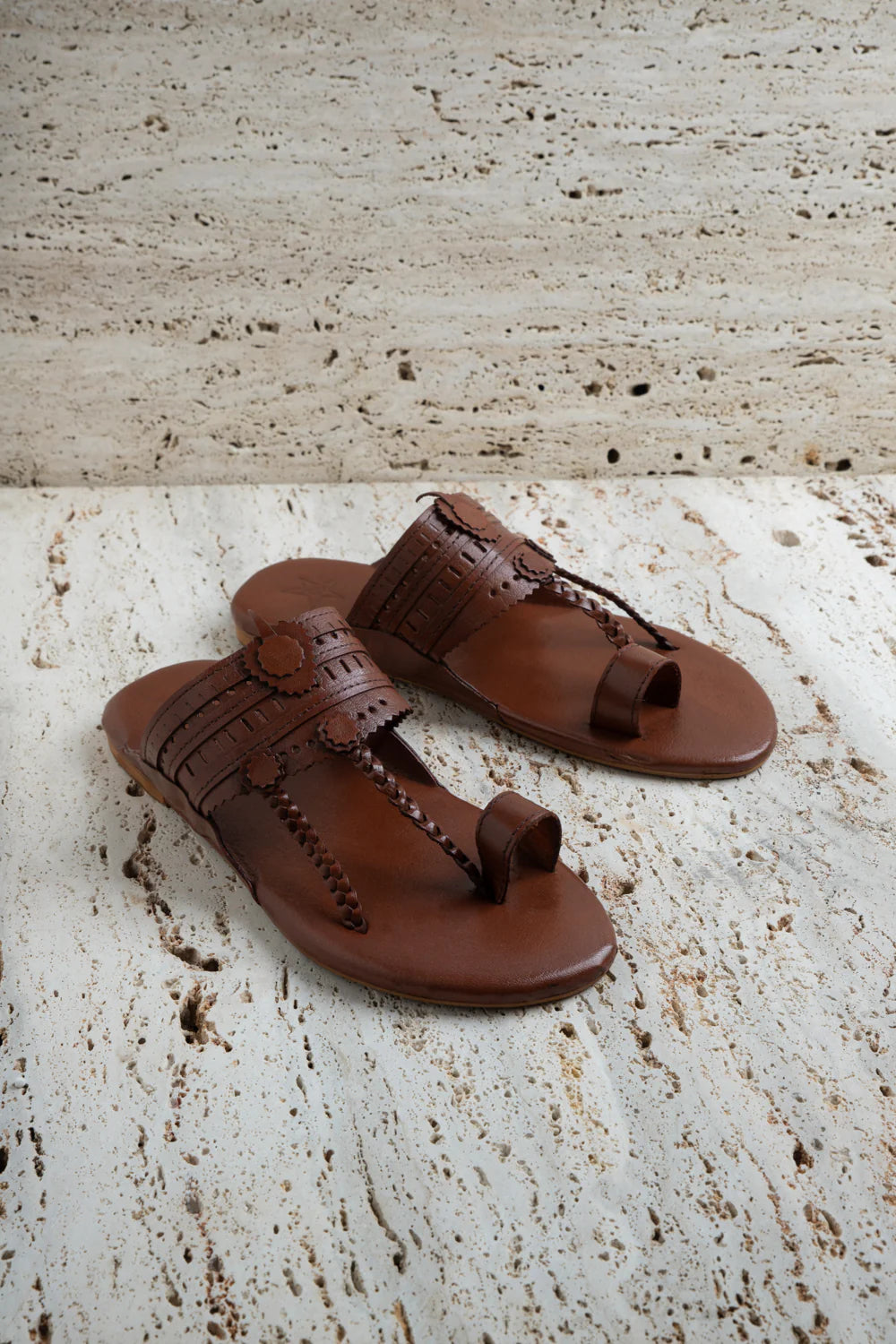 Mughal Style with a Strap Kolhapuri