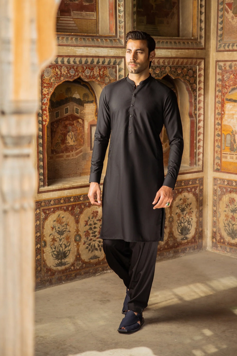 JET BLACK KAMEEZ SHALWAR
